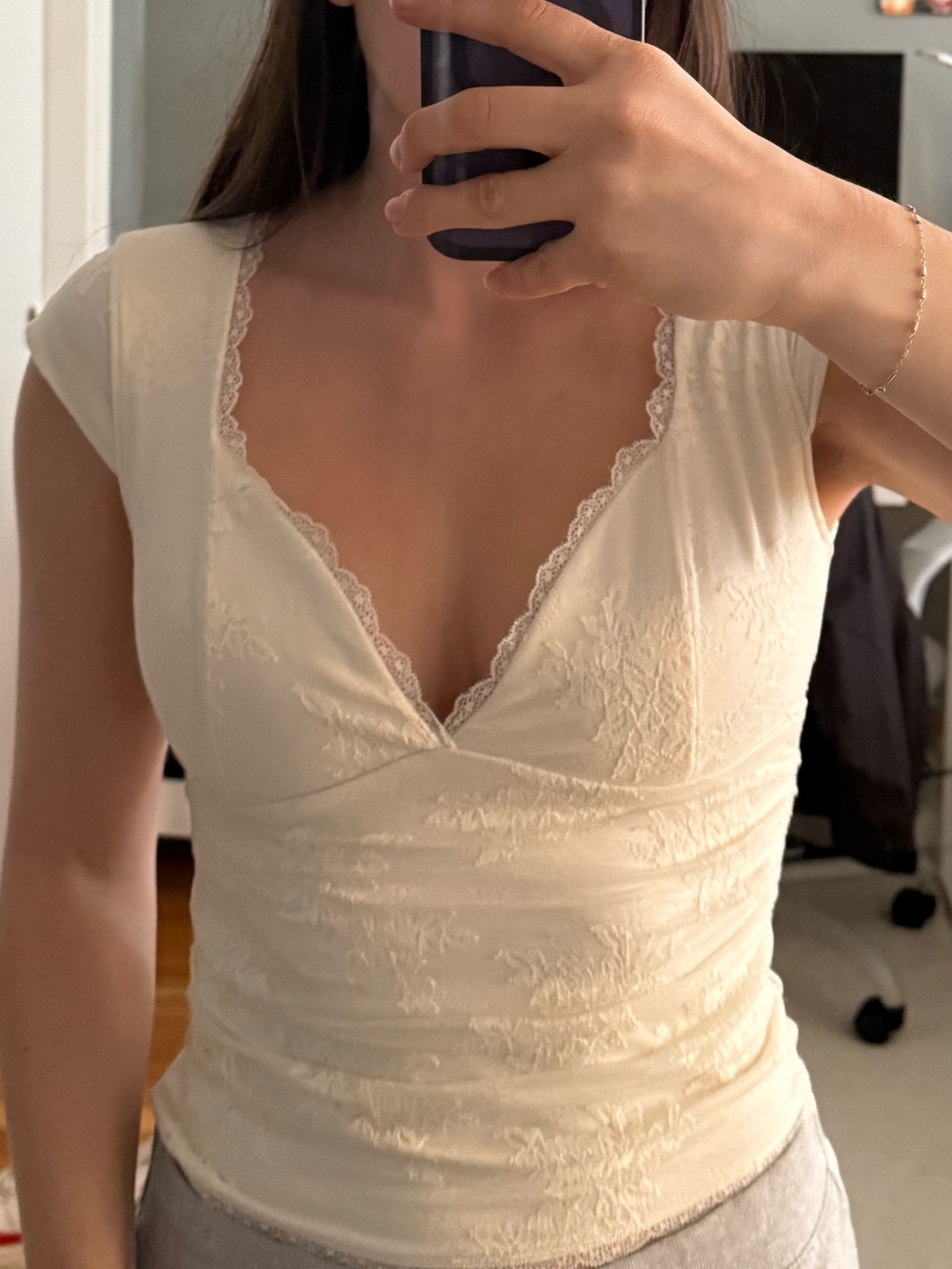 Abercrombie & Fitch Cream Lace-Trim Bralette Tank - Picture 4 of 4